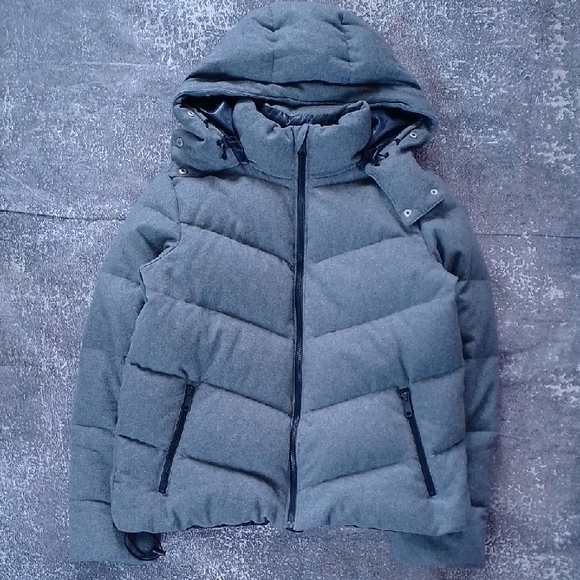 GAP Jackets & Blazers - GAP GREY PUFFER WOOL JACKET DOWN